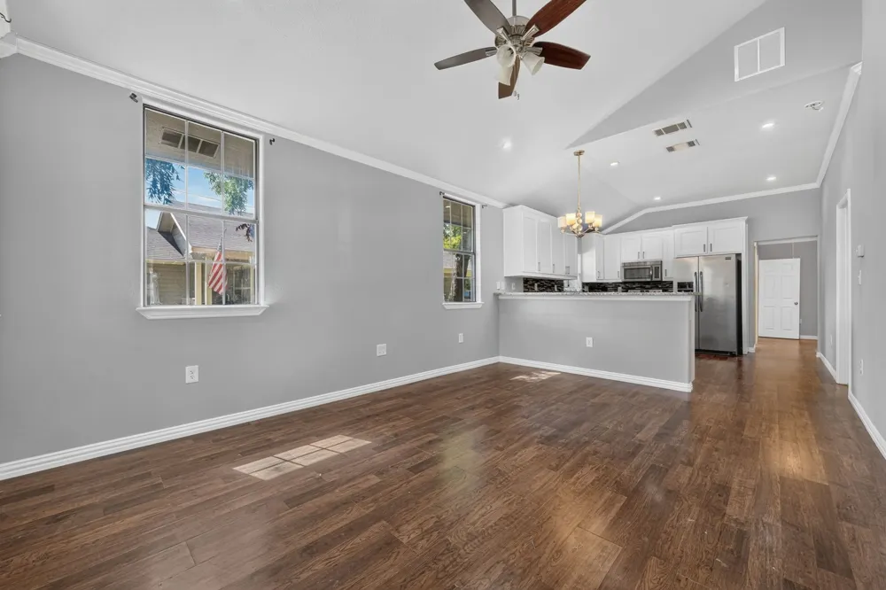 1210 Elmira Street Weatherford, TX 76086