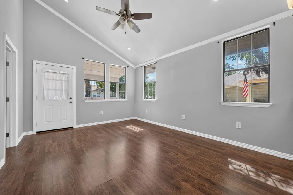 1210 Elmira Street Weatherford, TX 76086