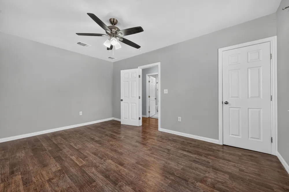 1210 Elmira Street Weatherford, TX 76086