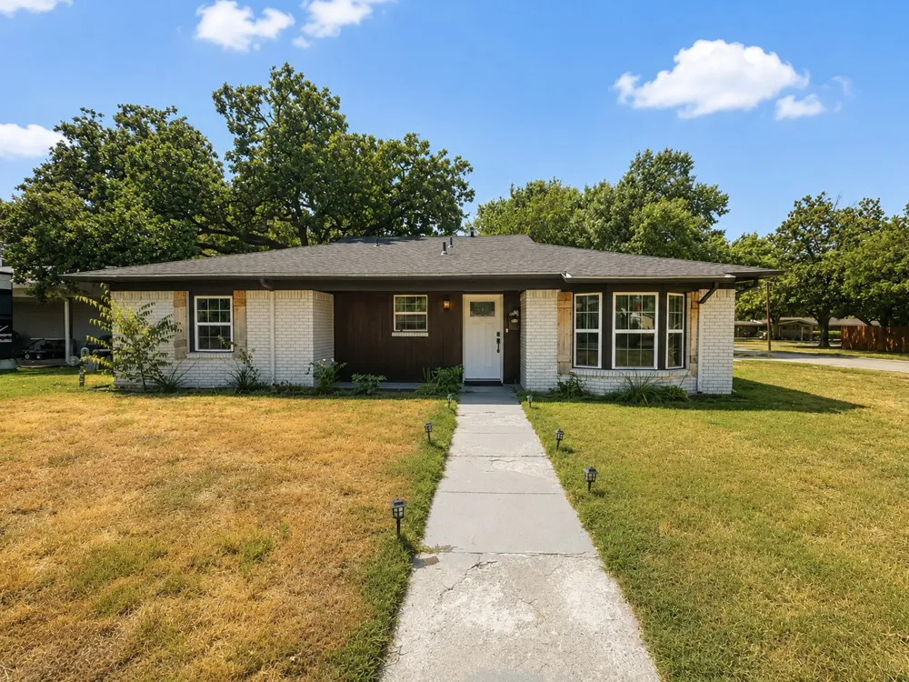 102 E Highland Drive Irving, TX 75062