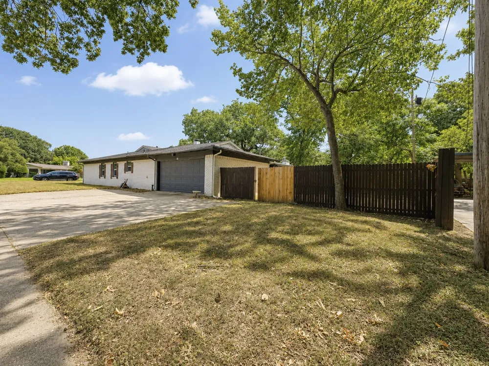 102 E Highland Drive Irving, TX 75062