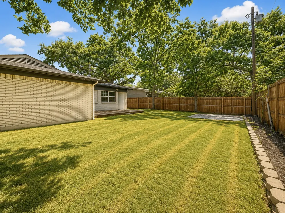 102 E Highland Drive Irving, TX 75062