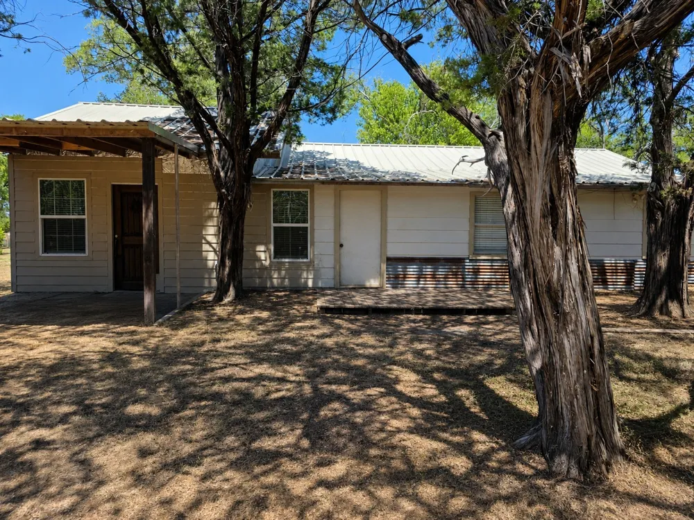 135 Giant Cedar Drive Whitney, TX 76692