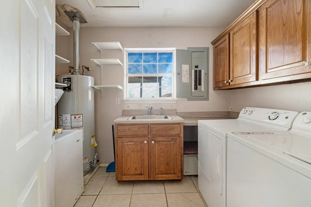 3754 County Road 11300 Paris, TX 75462
