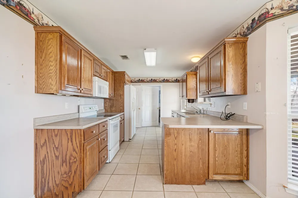 3754 County Road 11300 Paris, TX 75462