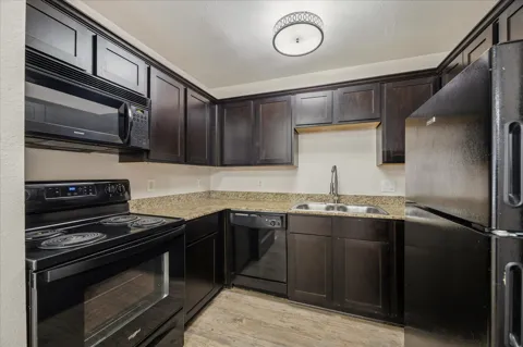 427 W 16th Street #23