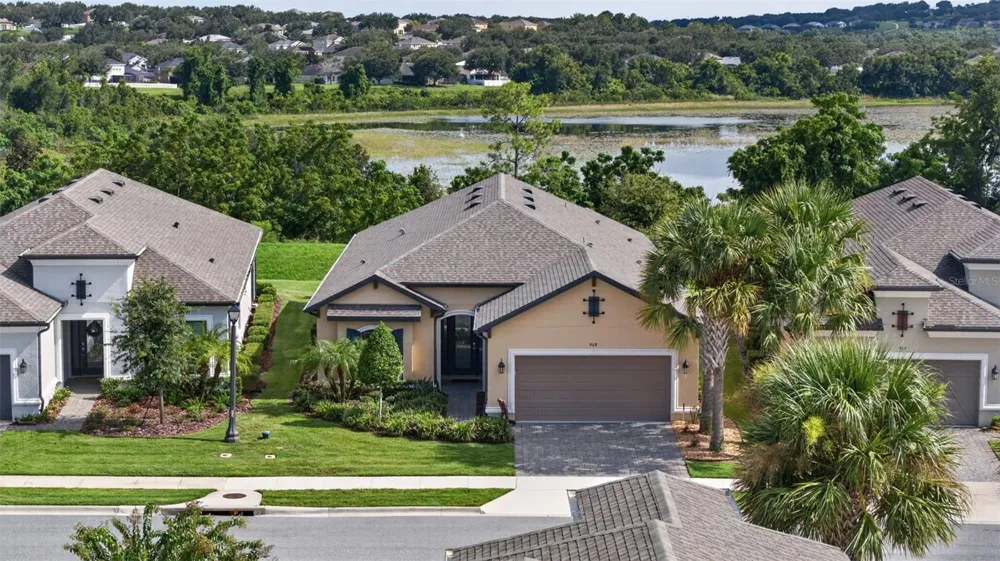 908 BRAEWOOD DRIVE Clermont, FL 34715