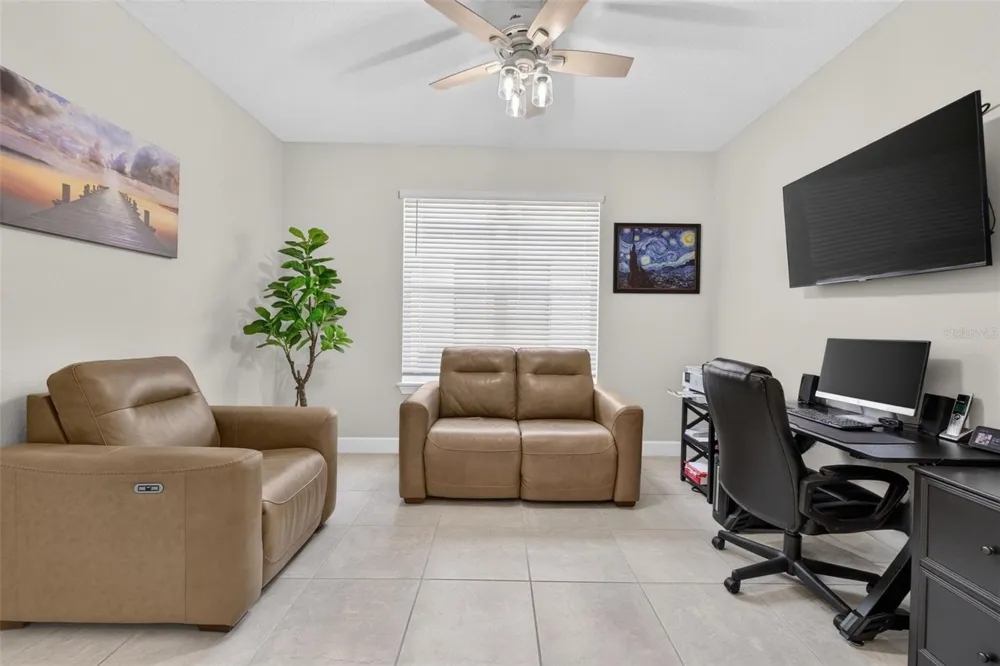 908 BRAEWOOD DRIVE Clermont, FL 34715