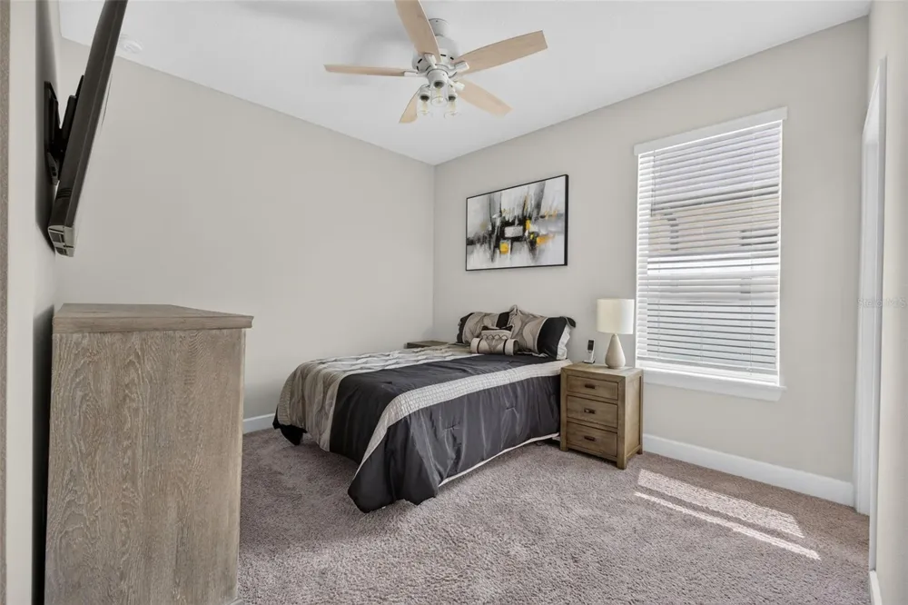 908 BRAEWOOD DRIVE Clermont, FL 34715