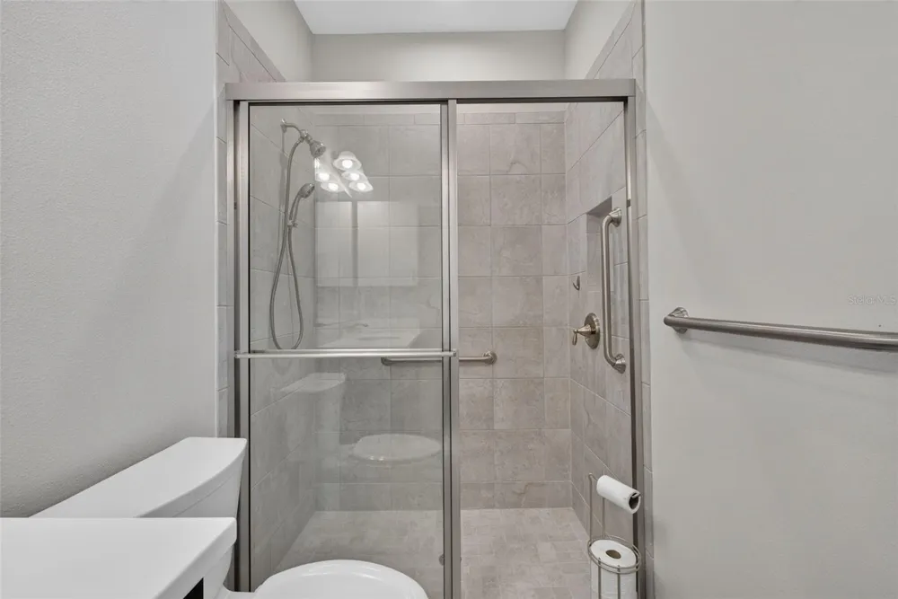 908 BRAEWOOD DRIVE Clermont, FL 34715