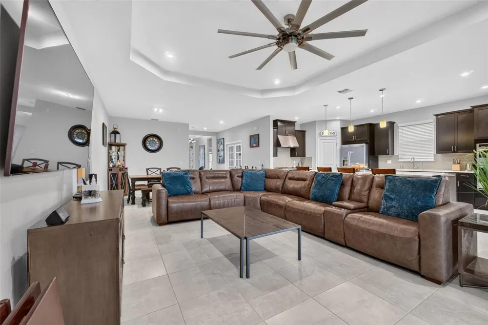 908 BRAEWOOD DRIVE Clermont, FL 34715