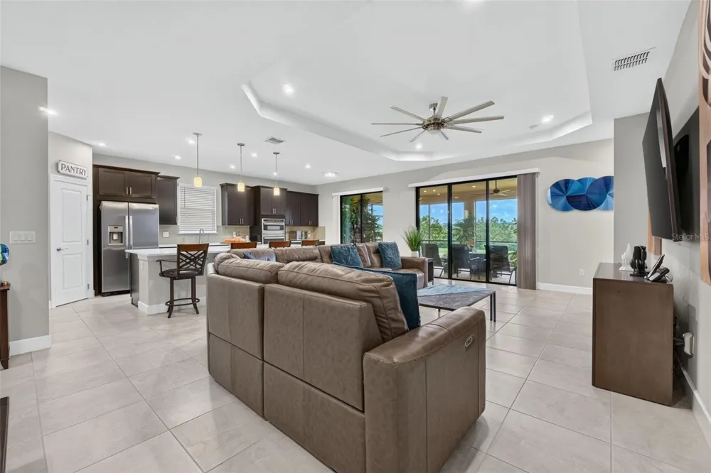 908 BRAEWOOD DRIVE Clermont, FL 34715