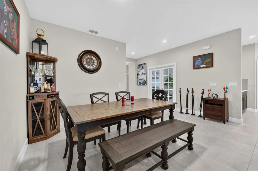 908 BRAEWOOD DRIVE Clermont, FL 34715