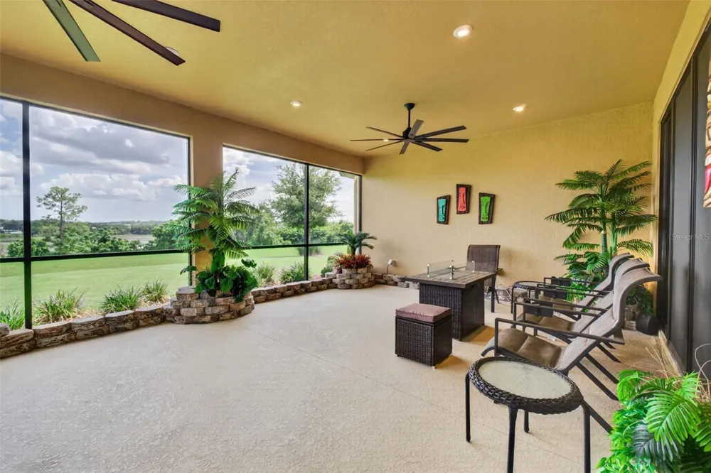908 BRAEWOOD DRIVE Clermont, FL 34715