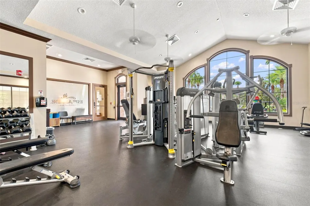 908 BRAEWOOD DRIVE Clermont, FL 34715