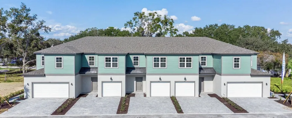 2303 RED PINE COURT Eustis, FL 32726