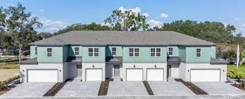 2303 RED PINE COURT