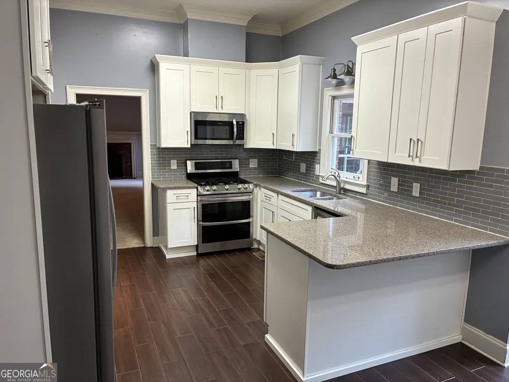 110 Regal Oak Tyrone, GA 30290