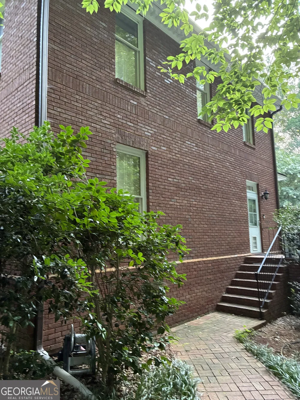 110 Regal Oak Tyrone, GA 30290