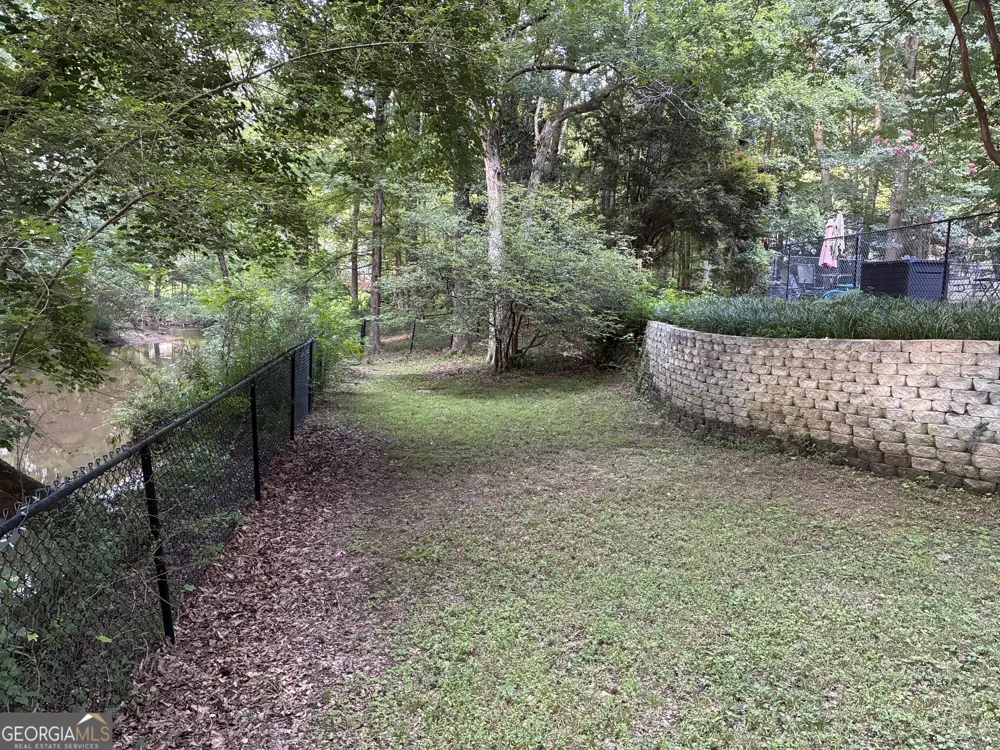 110 Regal Oak Tyrone, GA 30290