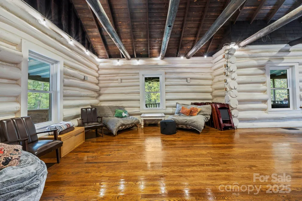 1196 Country Club Road Brevard, NC 28712