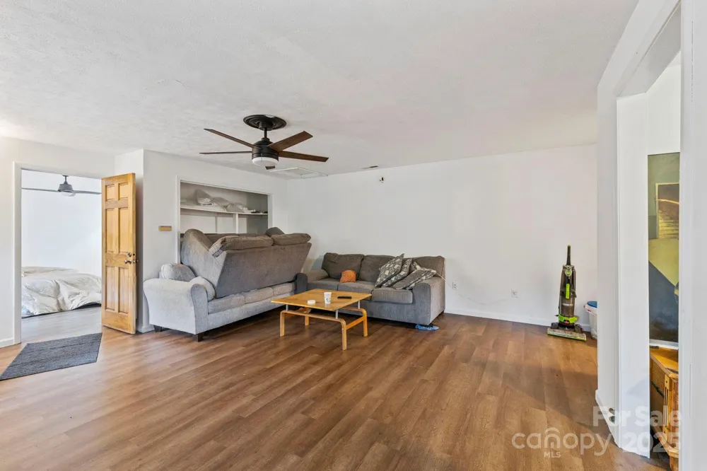 1196 Country Club Road Brevard, NC 28712
