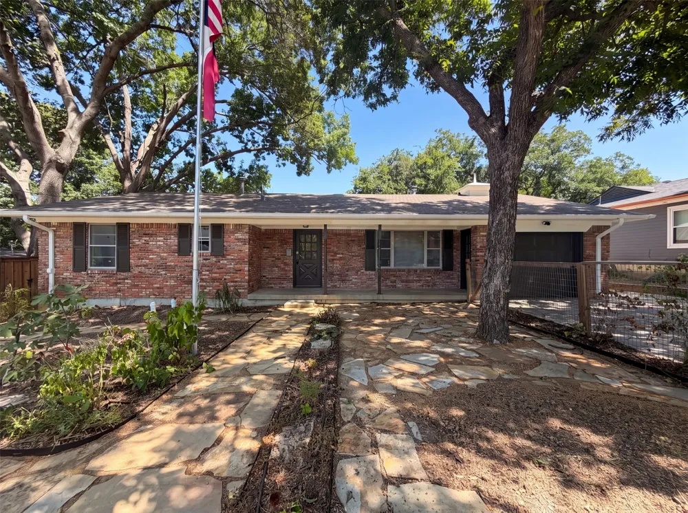 808 Griffin Street McKinney, TX 75069