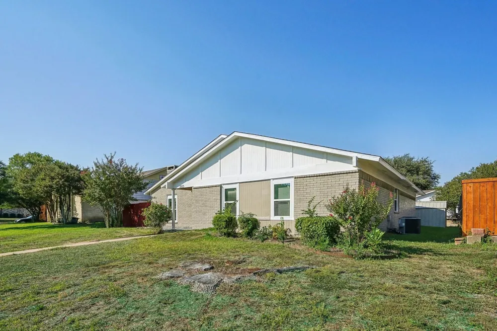 2103 Wheaton Drive Richardson, TX 75081