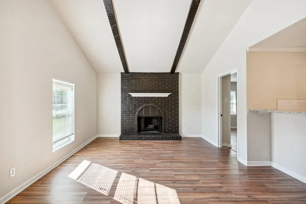 2103 Wheaton Drive Richardson, TX 75081