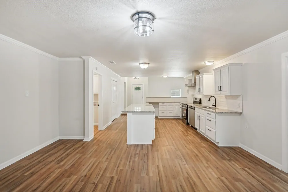 2103 Wheaton Drive Richardson, TX 75081