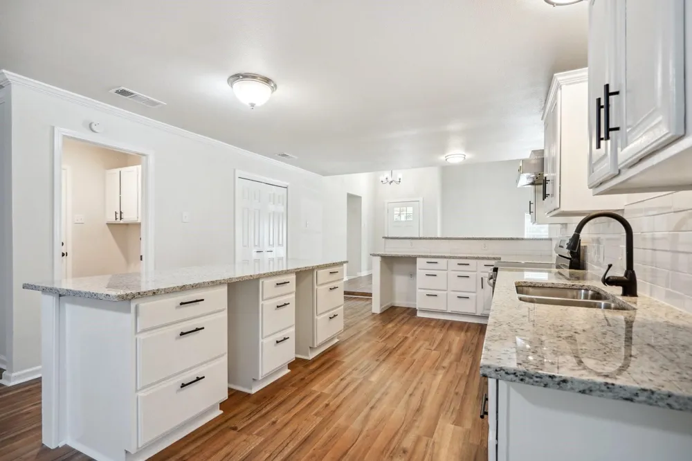2103 Wheaton Drive Richardson, TX 75081