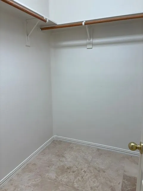 508 BRIAROAKS DRIVE Lake Dallas, TX 75065