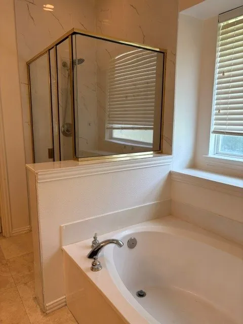 508 BRIAROAKS DRIVE Lake Dallas, TX 75065