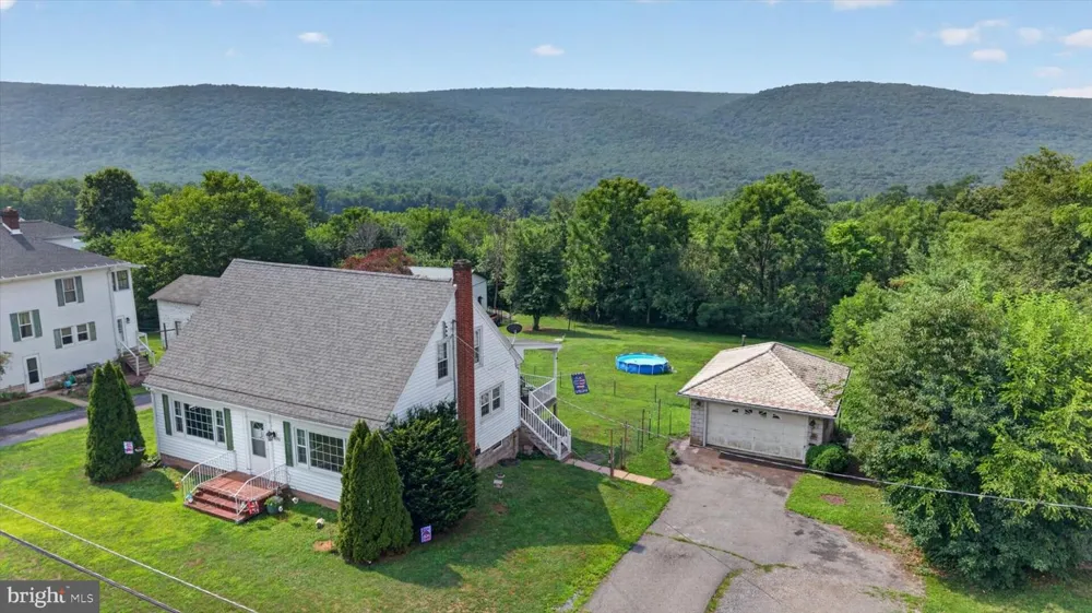 6036 STATE ROUTE 209 Lykens, PA 17048