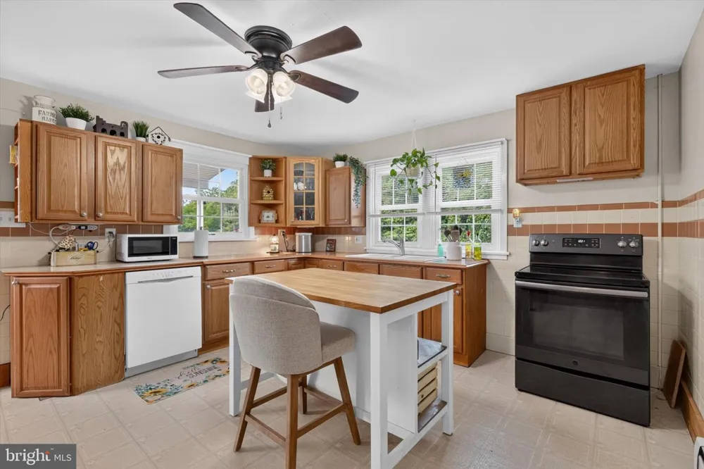 6036 STATE ROUTE 209 Lykens, PA 17048