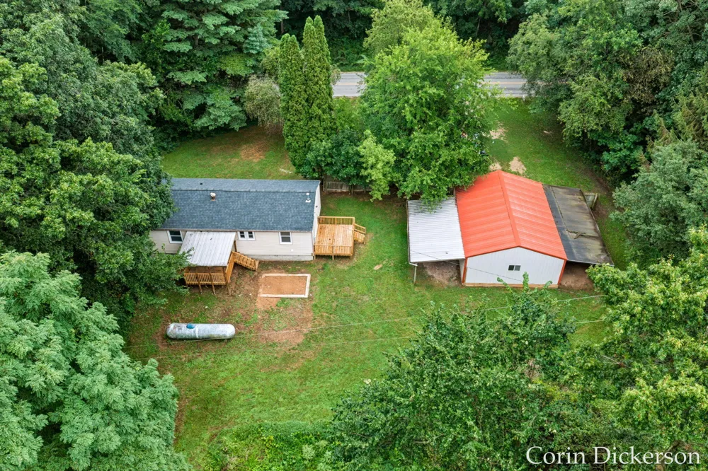 13790 Hutchinson Road Johnstown Township, MI 49050