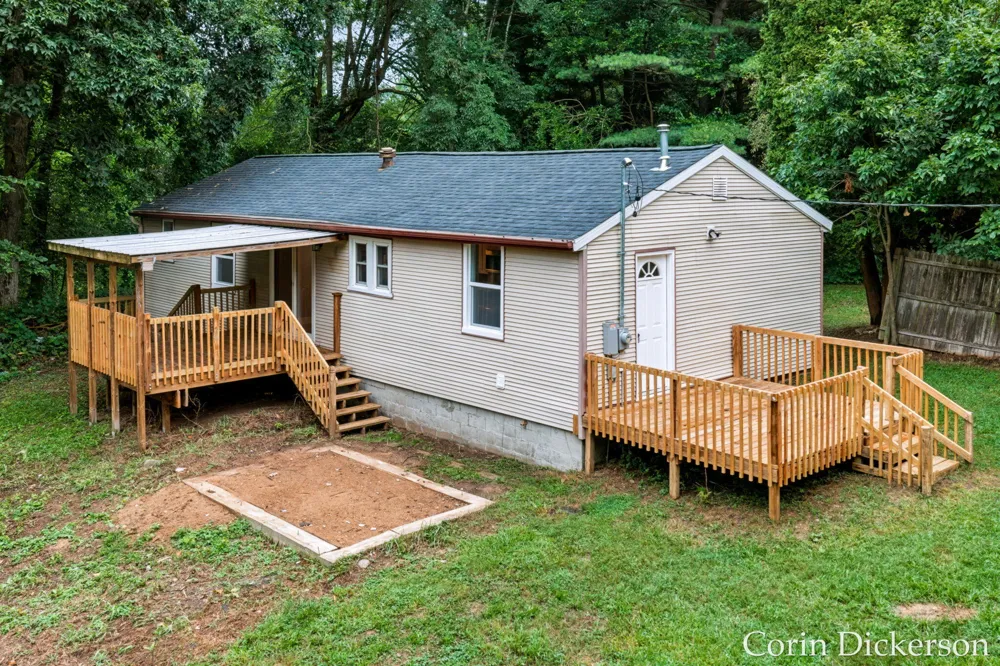 13790 Hutchinson Road Johnstown Township, MI 49050