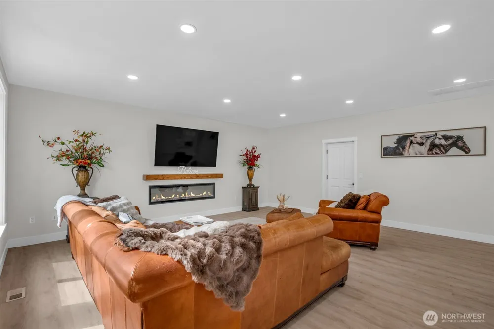 6503 174th Place SE Snohomish, WA 98296