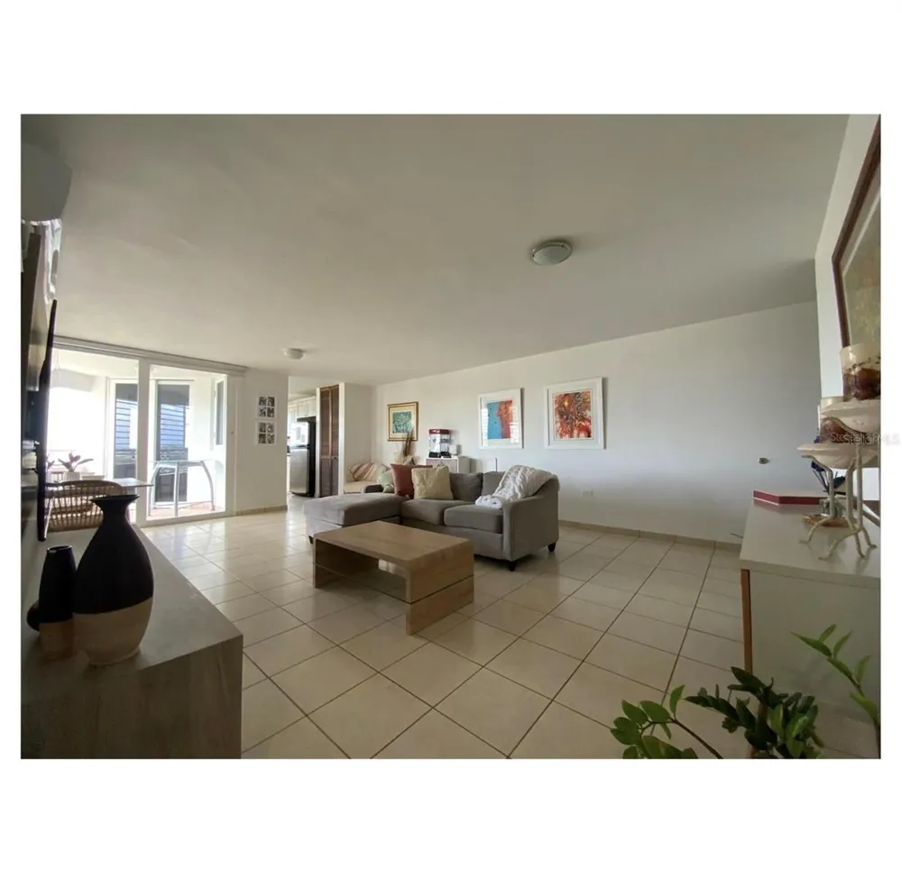 3001 ALEJANDRINO #1001 Guaynabo, PR 00969