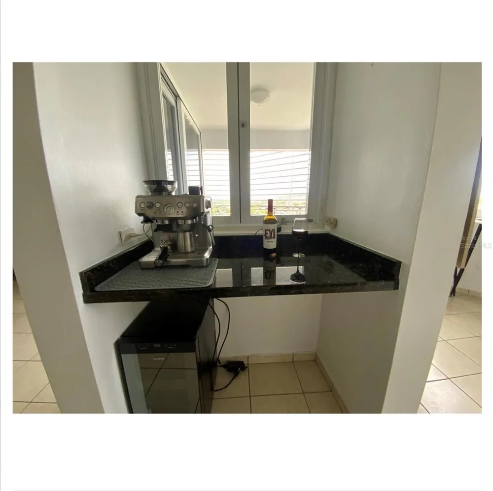 3001 ALEJANDRINO #1001 Guaynabo, PR 00969