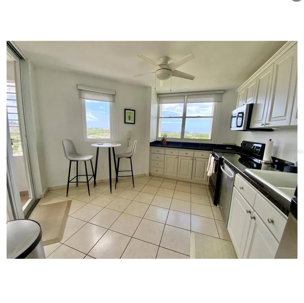 3001 ALEJANDRINO #1001 Guaynabo, PR 00969