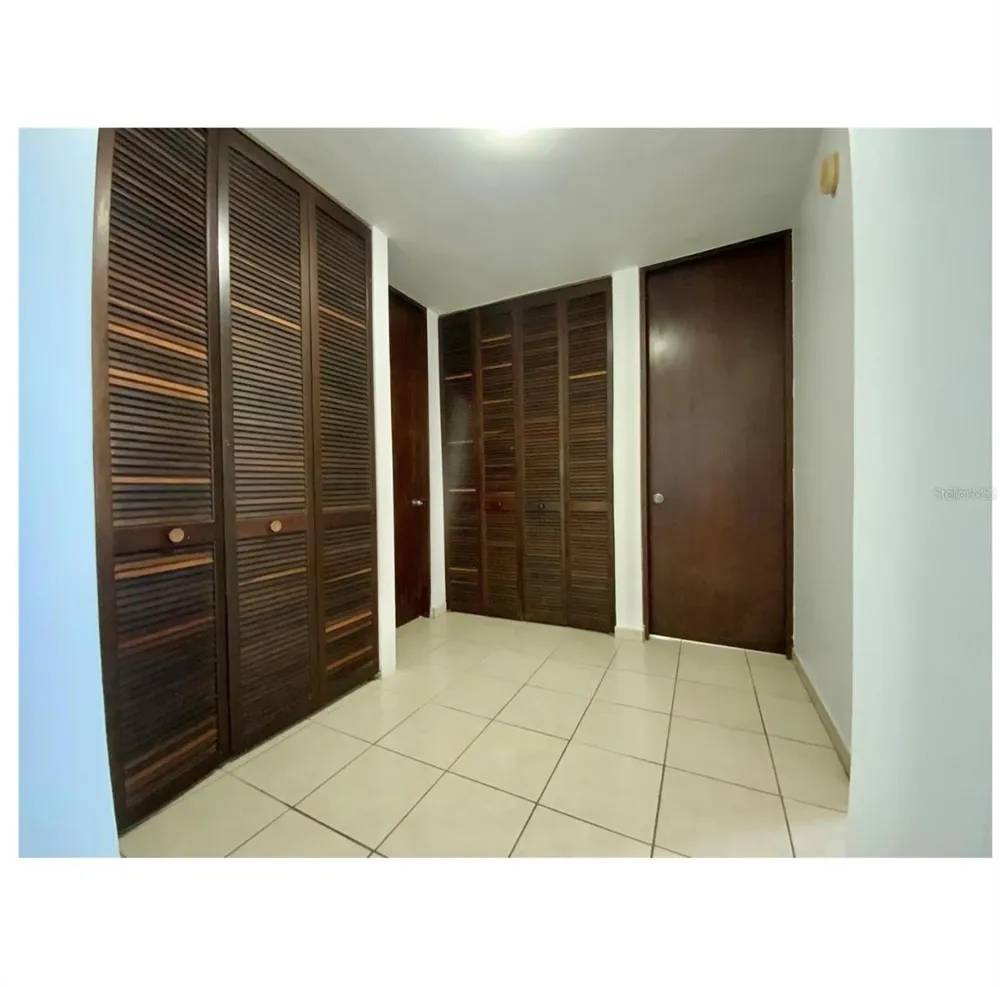 3001 ALEJANDRINO #1001 Guaynabo, PR 00969