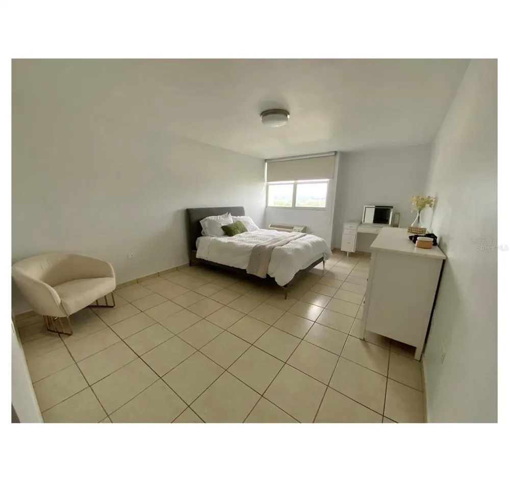 3001 ALEJANDRINO #1001 Guaynabo, PR 00969
