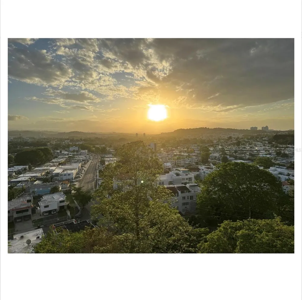 3001 ALEJANDRINO #1001 Guaynabo, PR 00969
