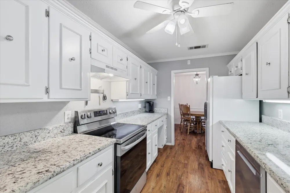 112 Diane Drive Sanger, TX 76266