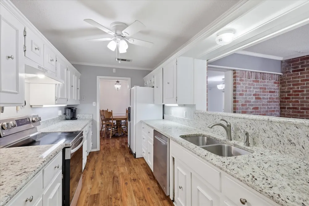 112 Diane Drive Sanger, TX 76266