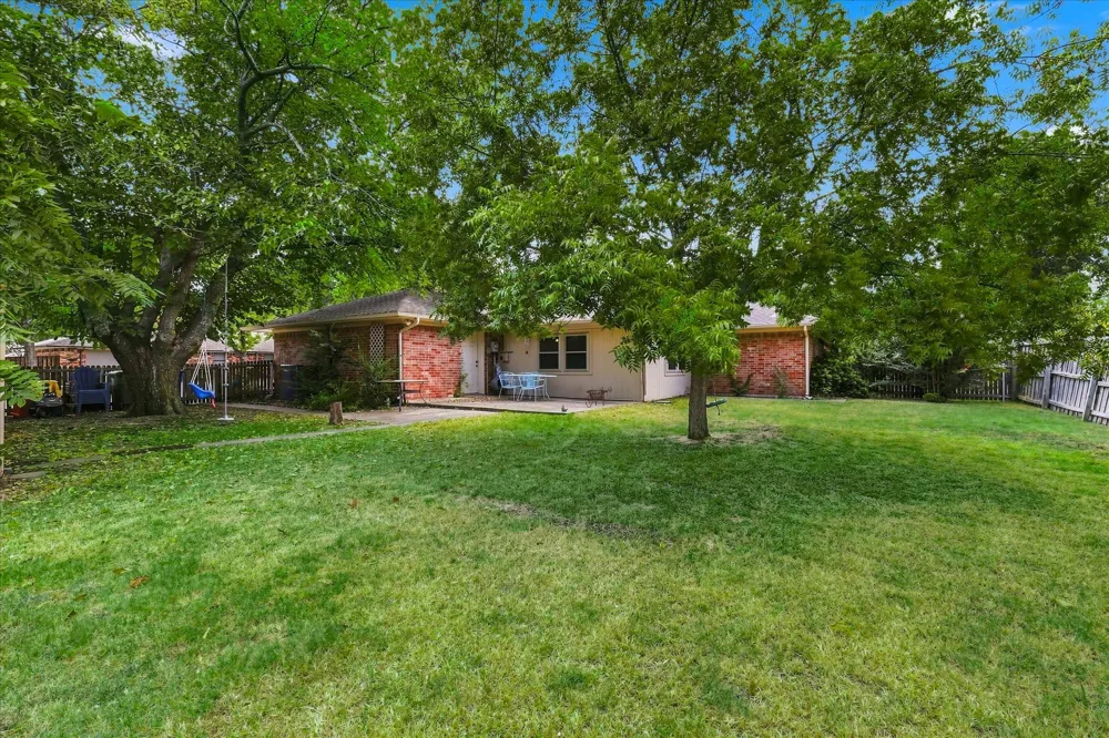 112 Diane Drive Sanger, TX 76266