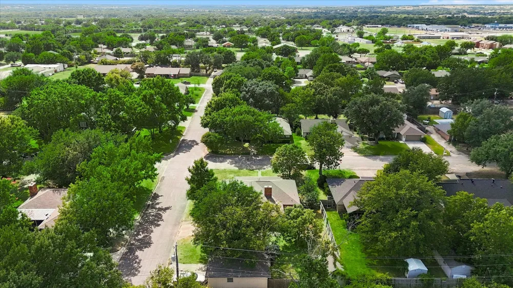 112 Diane Drive Sanger, TX 76266