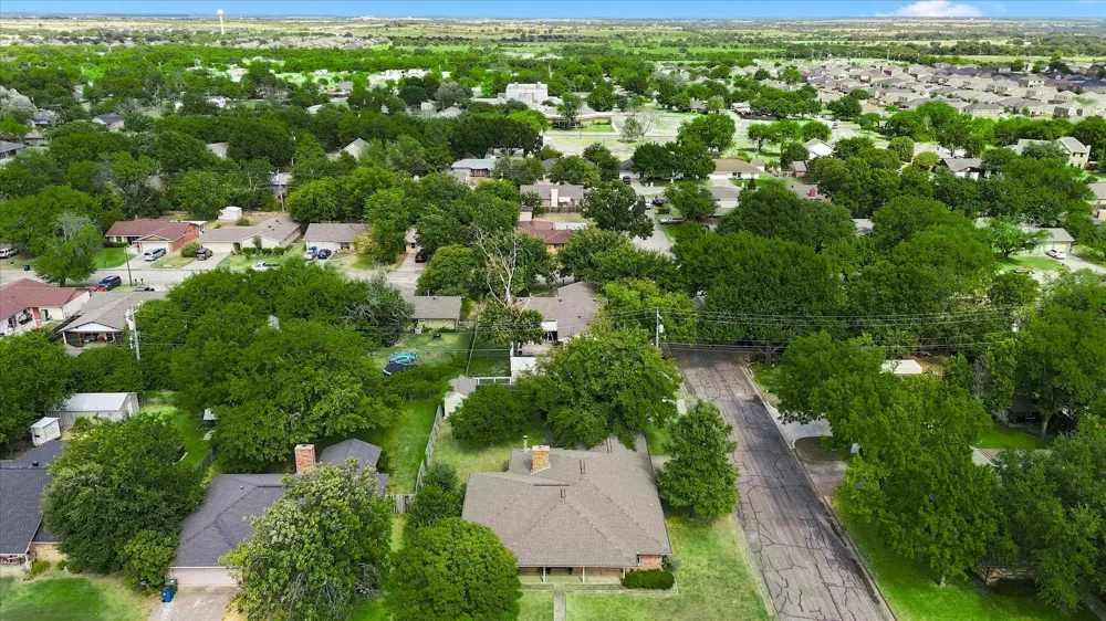 112 Diane Drive Sanger, TX 76266