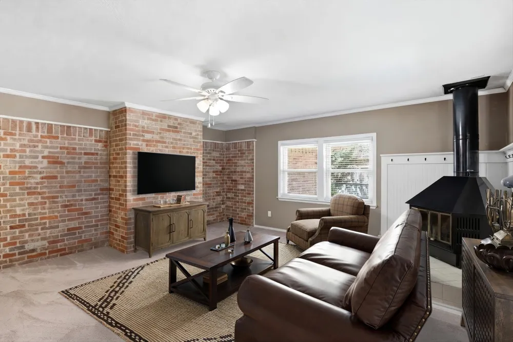 112 Diane Drive Sanger, TX 76266